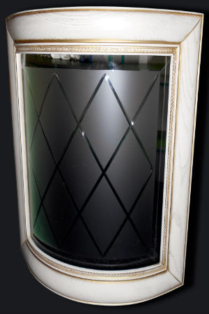 Алмазная грань на стекле