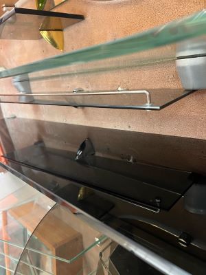 Черное стекло