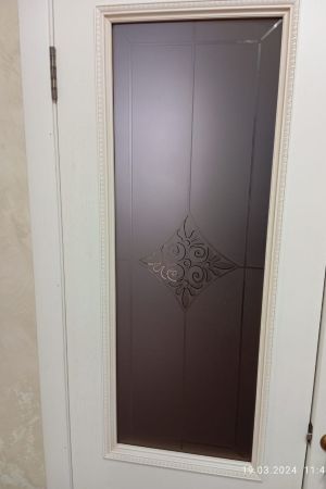 Фигурное матовое стекло с рисунком для дверей