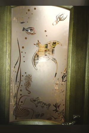 Матовое стекло с рисунком в межкомнатную дверь