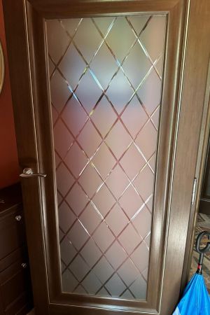 Стекло с алмазной гранью для межкомнатных дверей.