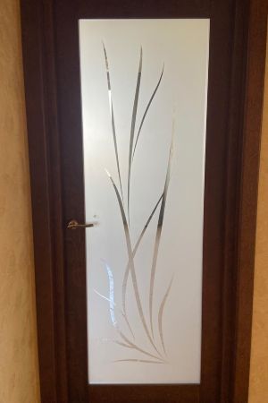 ЗАМЕНА БИТОГО СТЕКЛА В МЕЖКОМНАТНОЙ ДВЕРИ