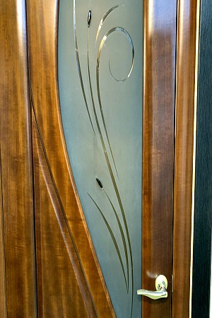 Стекло с матовым рисунком и фьюзингом