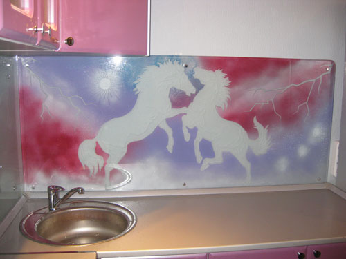 Стеклянный фартук для кухни