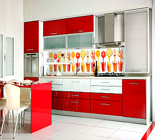 Стеклянные фартуки.