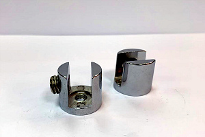 Полкодержатели для стеклянных полок.