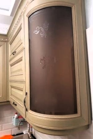 Гнутое стекло