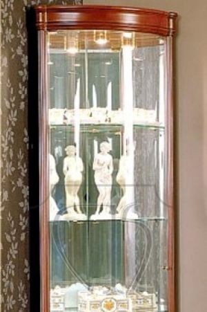 Гнутые стекла для витрин