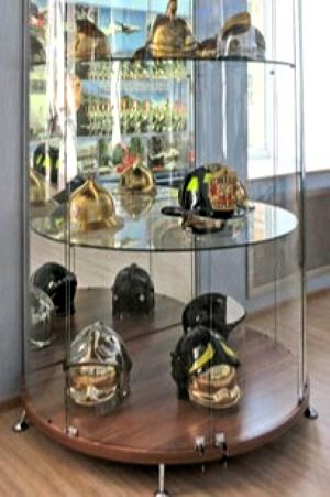 ГНУТЫЕ СТЕКЛА ДЛЯ ВИТРИН