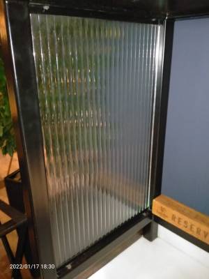 Декоративное стекло в дверце Мару