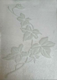 Пескоструйный рисунок на рифленом стекле.