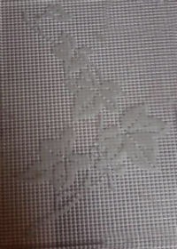 Пескоструйный рисунок на рифленом стекле.