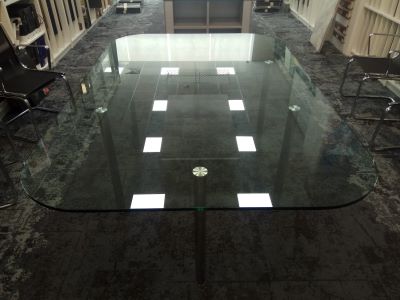 Приклейка металлических пятаков