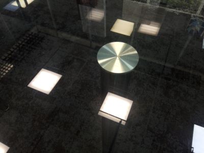 Приклейка металлических пятаков