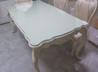 Стекло прозрачное, бесцветное