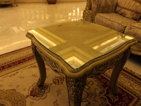 Фигурная столешница на стол