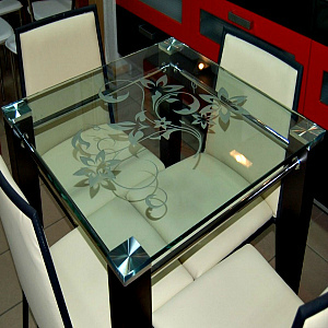 Стеклянные столешницы